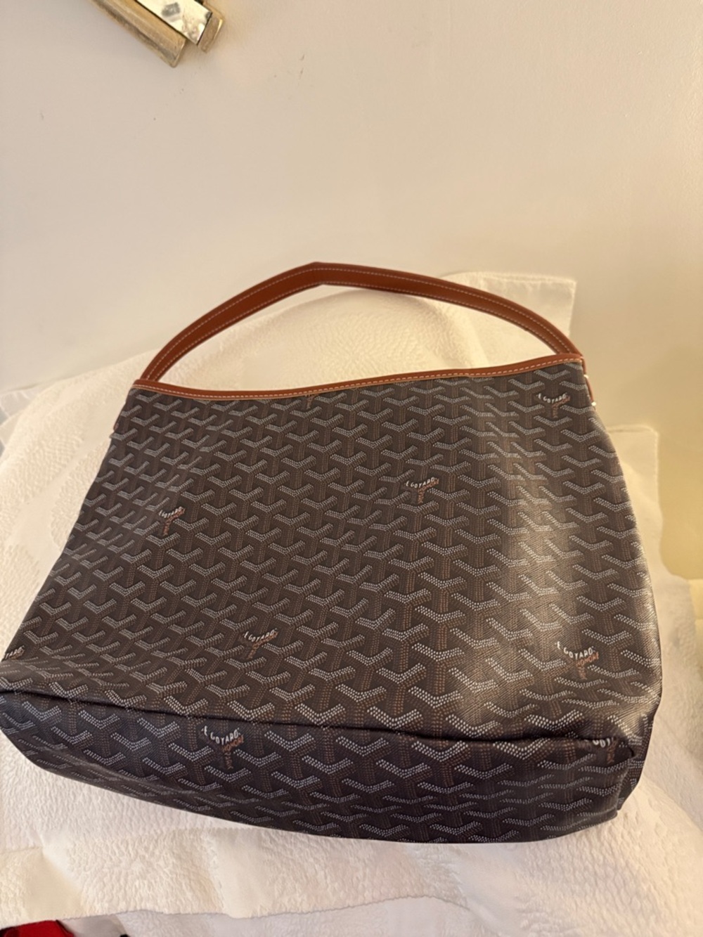 DH Gate Designer-Style Black Patterned Shoulder Bag with Brown Trim